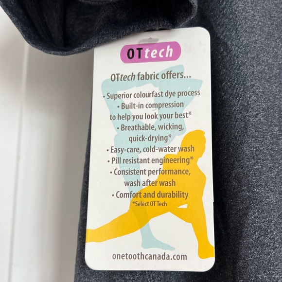 ONE TOOTH Dry-Fit Cardigan - Picture 4 of 5